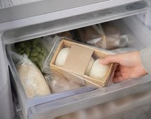 冷凍庫から取り出す